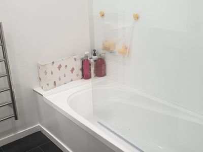 35 Kentwood Drive, Woodridge