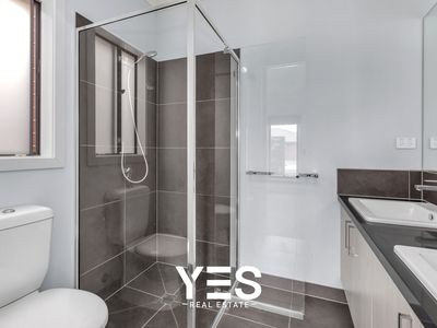 26 Pienza Road, Clyde