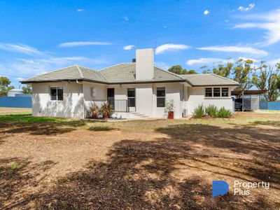 14 Greens Lane, Wedderburn
