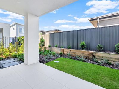 5 / 37 Sickle Avenue, Hope Island