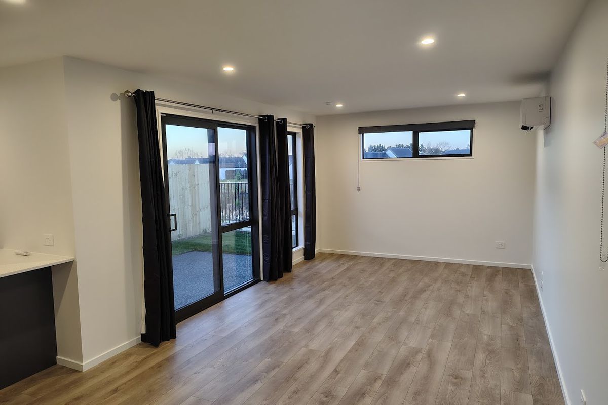 80A Bill Hammond Drive, Belfast