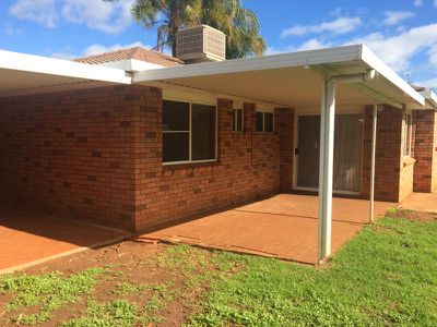 16 Hopkins Pde, Dubbo
