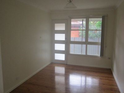 2 / 8 Grafton Street, Figtree