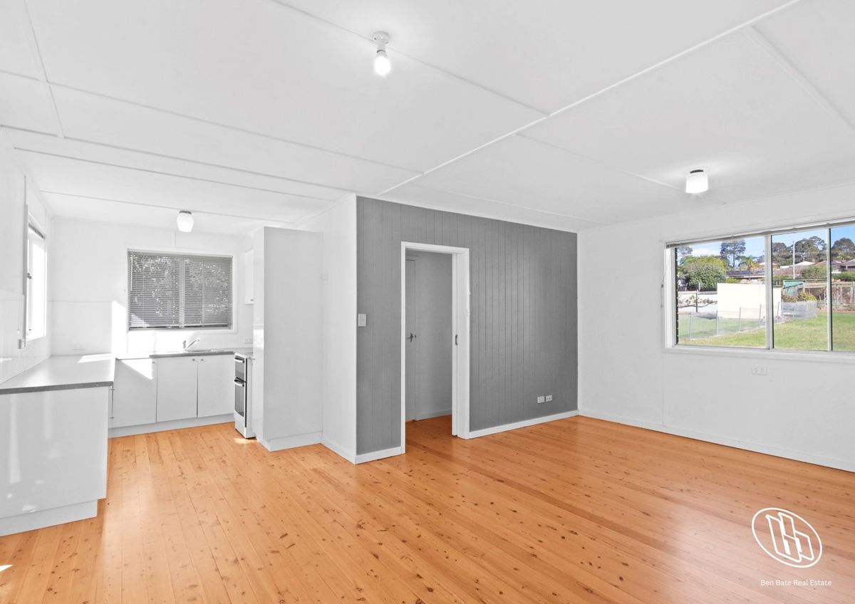 24 Myuna  Street, Dalmeny