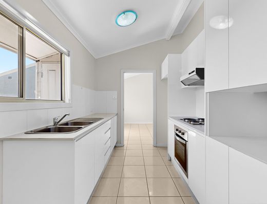 11 / 250-252 Popondetta Rd, Blackett