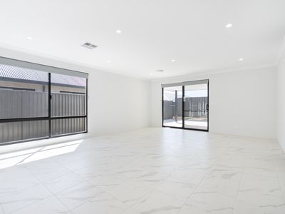 16 Tarot Grove, Baldivis