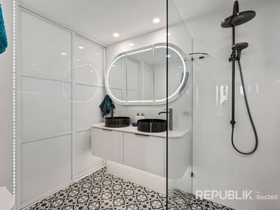 2704 / 3422 Surfers Paradise Boulevard, Surfers Paradise