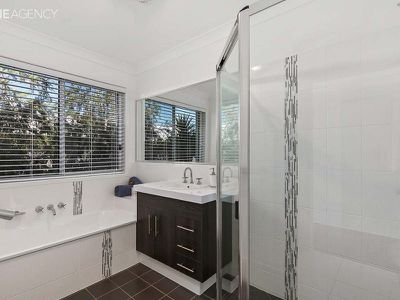 18 Bottlebrush Street, Kawungan