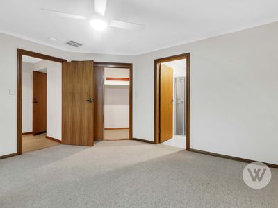 6 Timothy Court, Mitchell Park