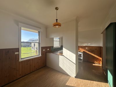 5 Olney Avenue, Thomson