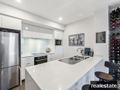 60 / 172 Railway Parade, West Leederville