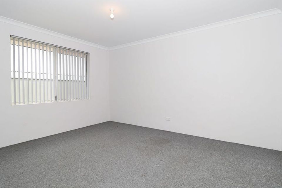 1 Ballaballa Close , Baldivis