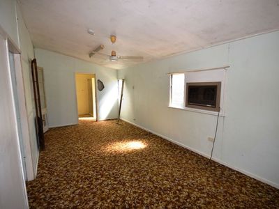 123 Kingfisher Street, Longreach