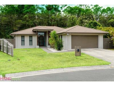 7 Club Court, Tewantin