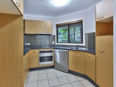 6 / 42 Hilltop Avenue, Chermside