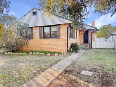 10 Dawson Street, Forbes