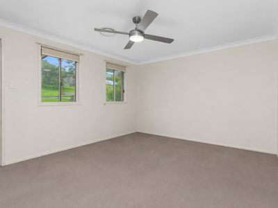 16 Jason Court, Glendale