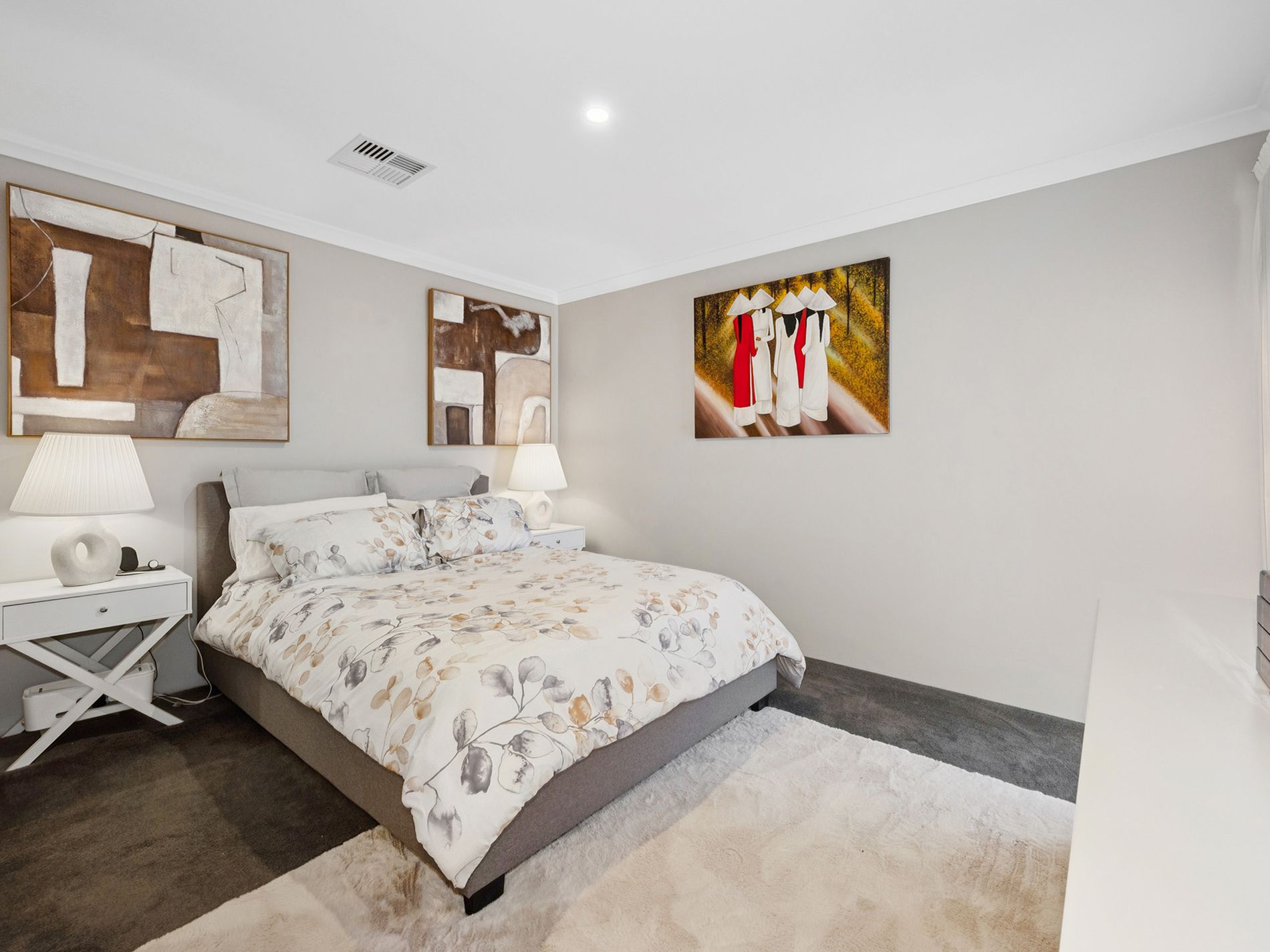 26 Gossan Chase, Piara Waters