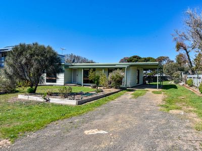 5 Wentworth Street, Beachport