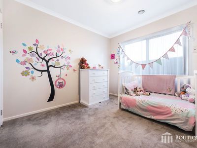 42 Kindred Avenue, Cranbourne North