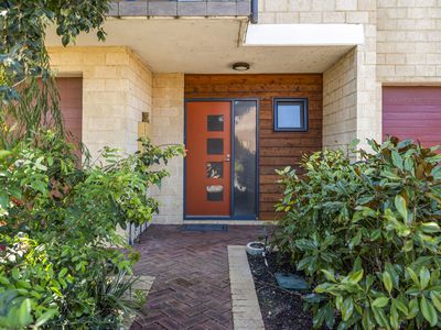 2 / 3 Sloan Street, Rockingham