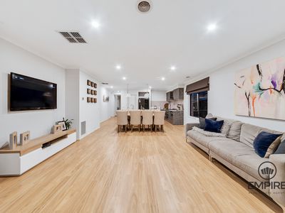 25 Fleuve Rise, Clyde North