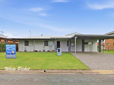15 Thomas Street, West Mackay
