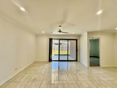 5 Langland Circuit, Walloon