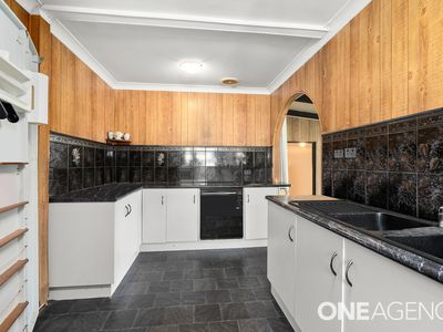 20 Sampson Crescent, Bomaderry