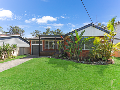 18 Nicholson Crescent, Toukley