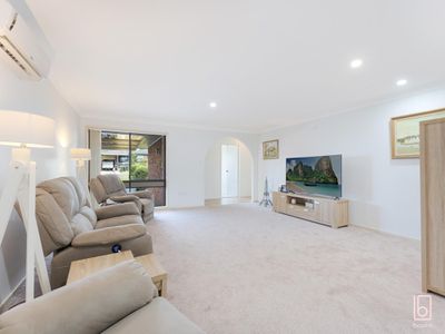 53 Charmhaven Avenue, Charmhaven