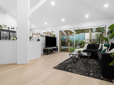 15 Kirwan Way, Winthrop