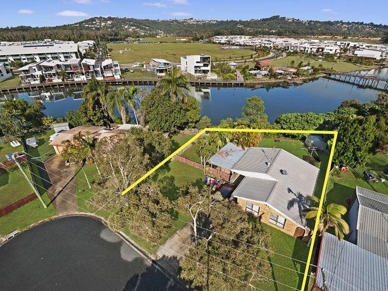 6 Lake Court, Maroochydore