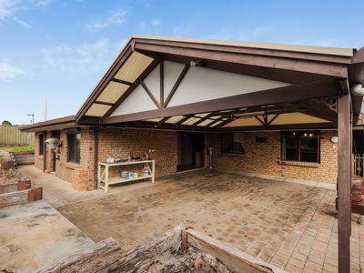 2 Saddler Court, Onkaparinga Hills