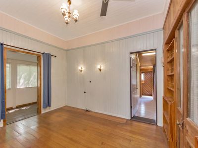 11 Burton Street, North Booval