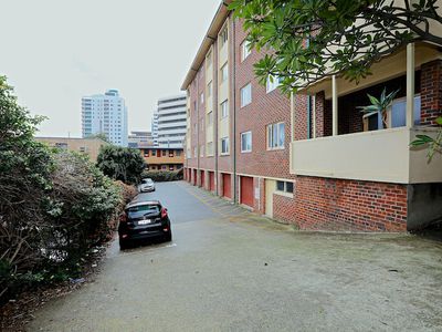 10/29 Hill Street, Perth