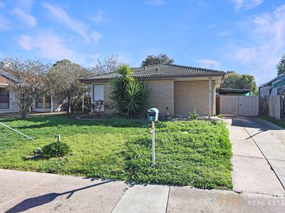 3 Creek Crescent, Horsham