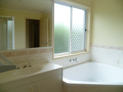 2 Jonath Court, Edens Landing