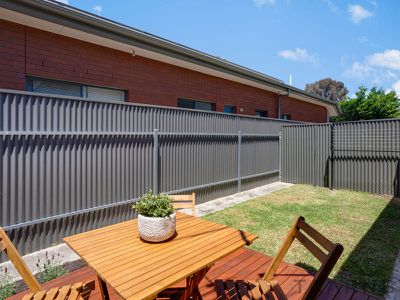 2 / 5 Wilkinson Road, Parkside