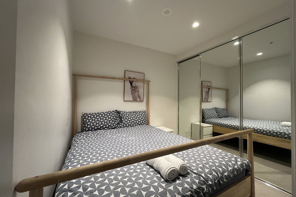 1204 / 285 La Trobe Street, Melbourne