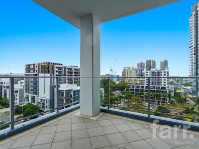 1101 / 4 Como Crescent, Southport