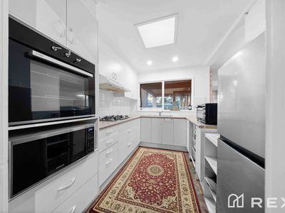 7 Greenridge Avenue, Narre Warren