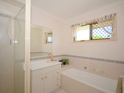10 TREVALLI COURT, Toogoom