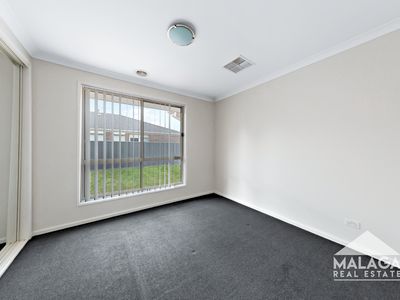 308 Robinsons Road, Deer Park