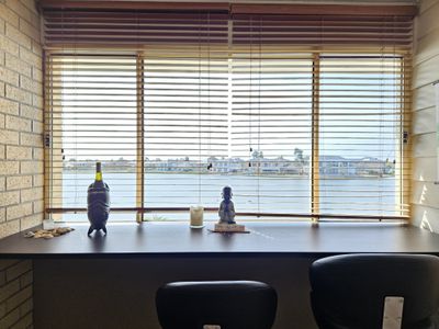 209 Sanctuary Lakes South Boulevard, Point Cook