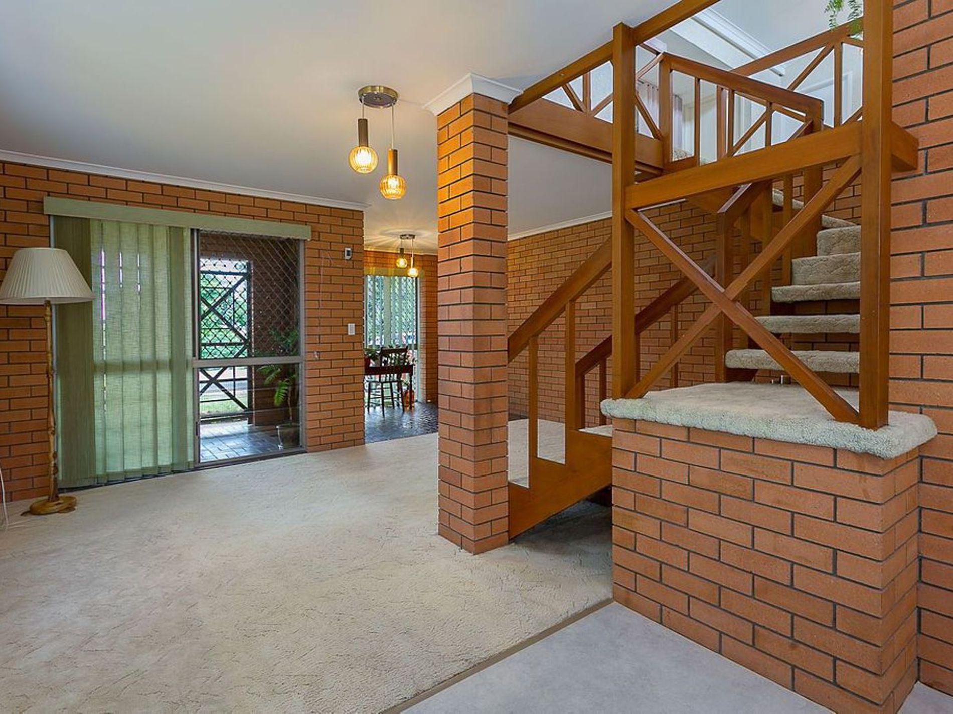 2 DELL STREET, Eastern Heights Ipswich Real Estate