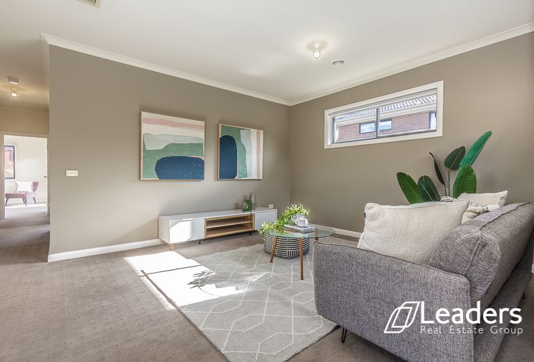 29 Kinnoull Grove, Glen Waverley