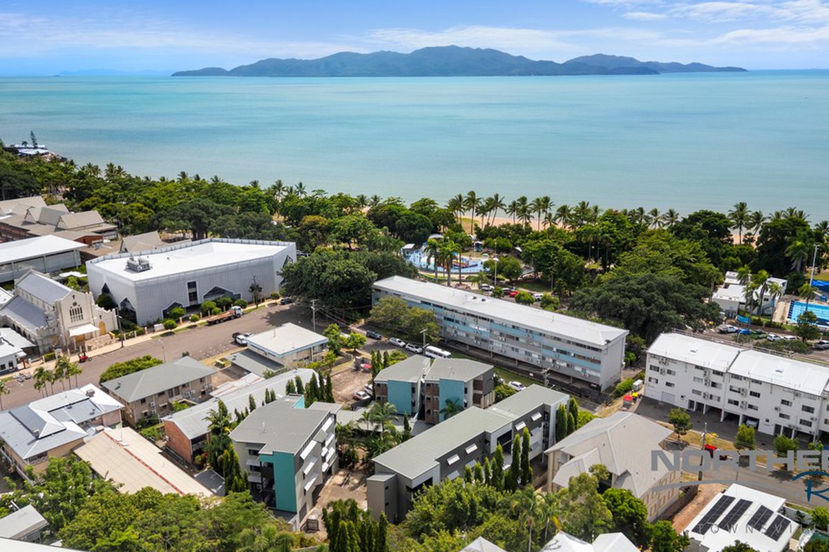 Furnished Coastal Living – Move Straight in or Invest