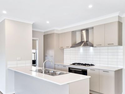 6 Navigation Road, Tarneit