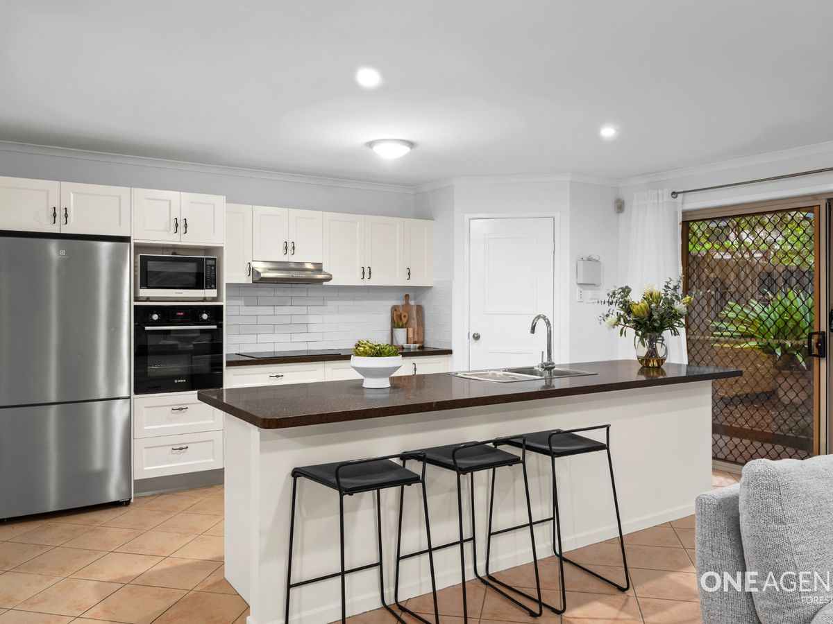 16 Toorak Place, Forest Lake